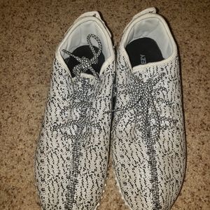 Yeezy boost shoes